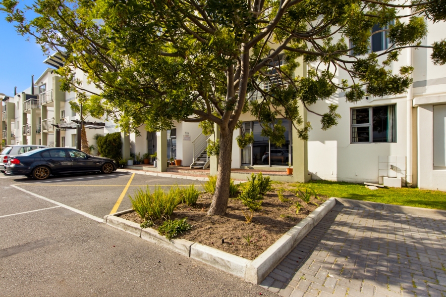 2 Bedroom Property for Sale in Whispering Pines Western Cape